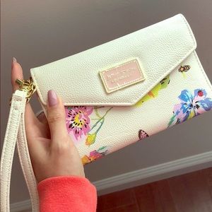 Floral wristlet wallet